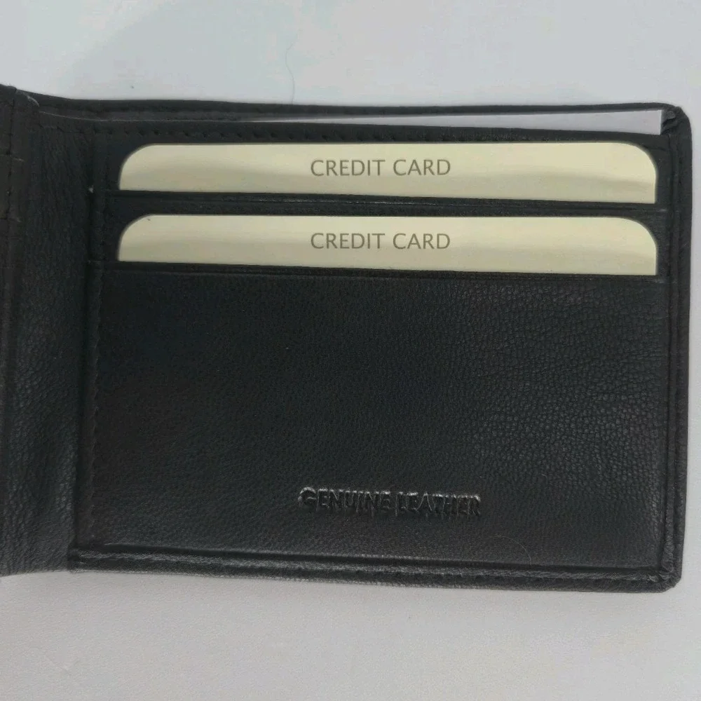 Royal Class Men's Black Genuine Leather Trifold Wallet 8 Card Slots Boxed 4.5 In